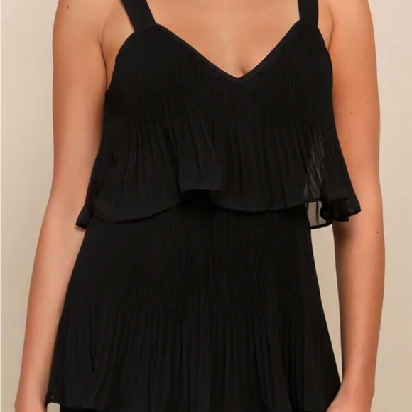 Elegant Nature Black Pleated Sleeveless Tiered Maxi Dress - Picture 4 of 6